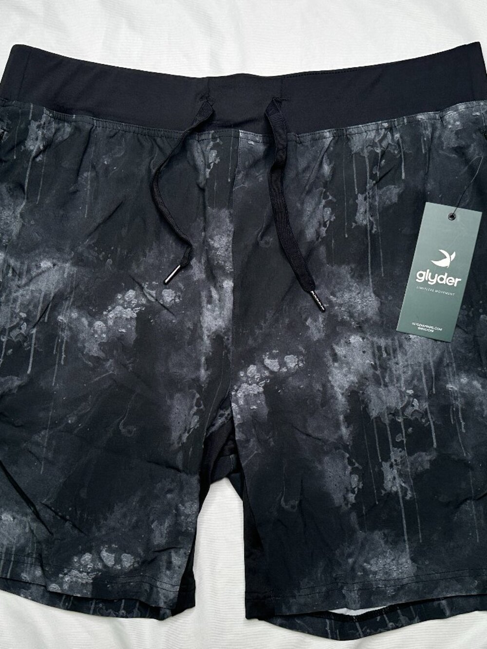 Glyder Acadia Short Mens XL Black Cloud Drip Print NWT